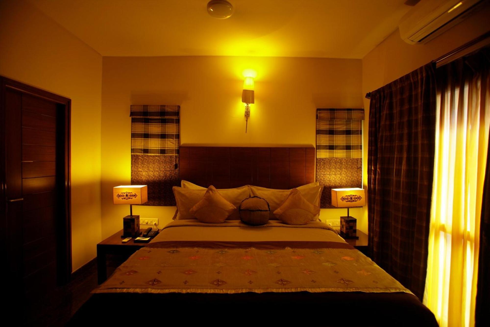 Justa Indiranagar Aparthotel Bangalore Room photo