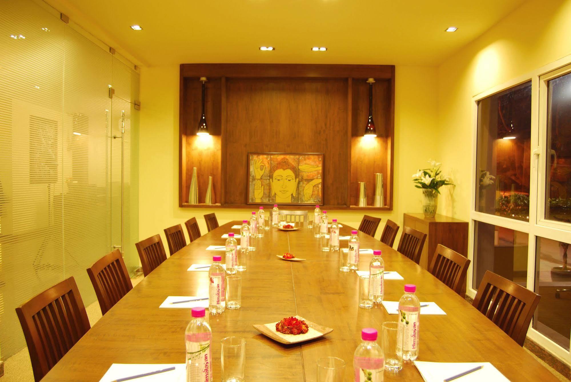 Justa Indiranagar Aparthotel Bangalore Exterior photo